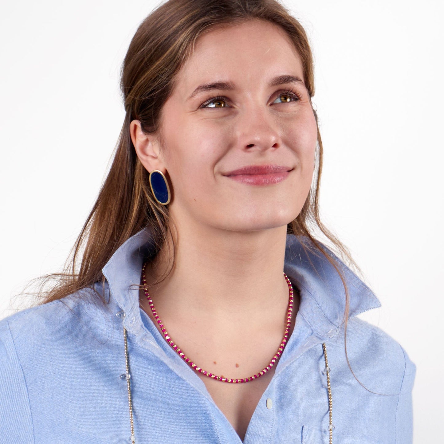 Maren Crystal Necklace With Alternating Brass Beads Hot Pink + Gold Single Strand