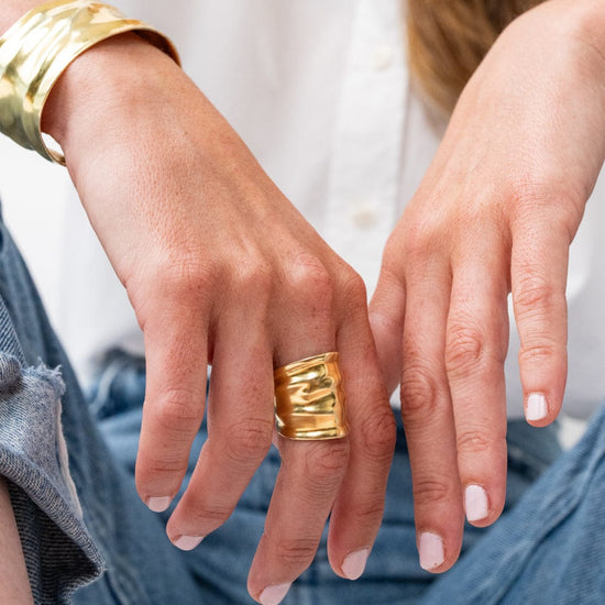 Paloma Large Wavy Ring Brass - Adjustable Size Ring
