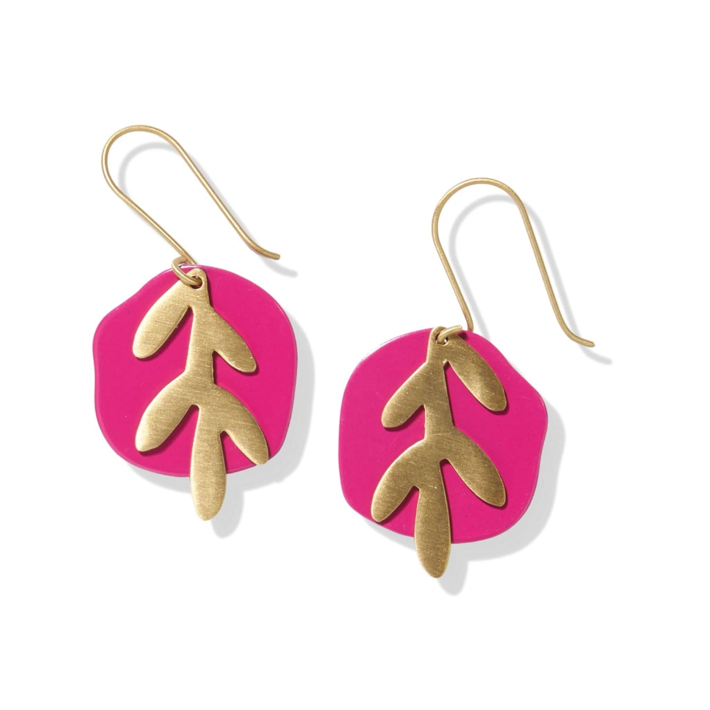 Load image into Gallery viewer, Magenta Organic Circle With Brass Leaf Charm Earringss Earrings
