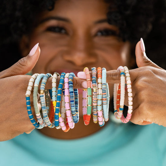 Load image into Gallery viewer, multi color small color block sequin stretch bracelet Bracelet
